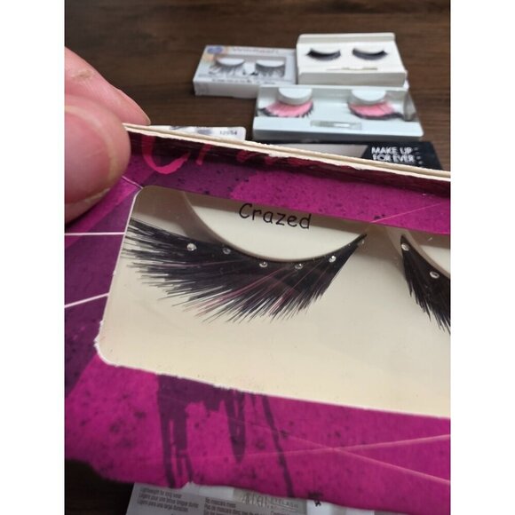 Bundle of 6 Halloween Feathers False Eyelashes - Picture 8 of 16